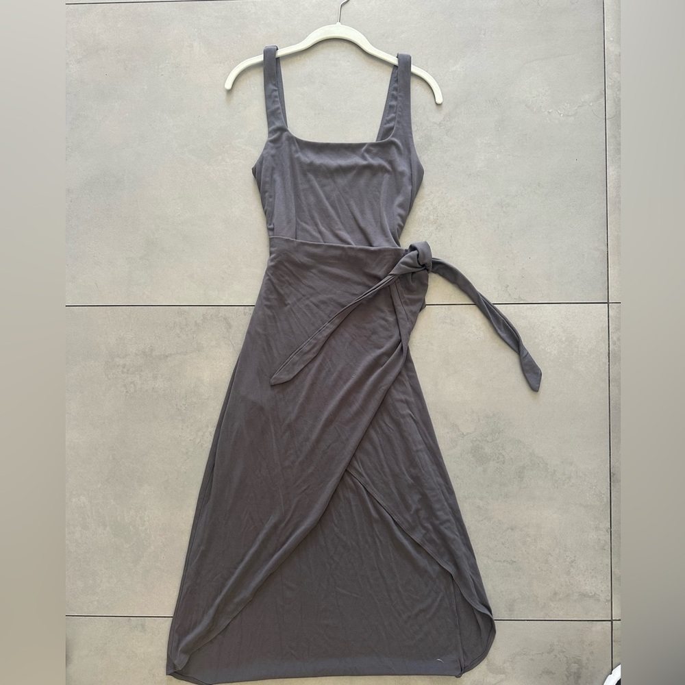 Wilfred Arizta wrap grey dress